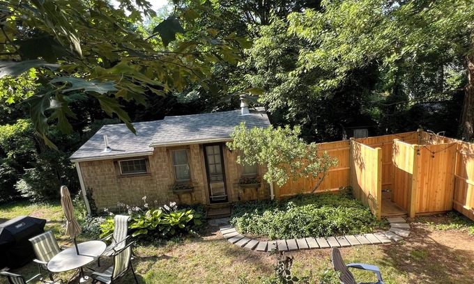 Orleans Cottage | Antique Cottage with King Bed, Kitchen, Bath, Private Yard & Path to Arey's Pond