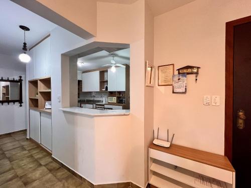 Barra da Lagoa Apartment | Ap 22 Charmoso e confortável 2 quartos c/AC