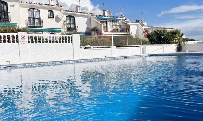 Nerja Ski Chalet | AP410 AZURE HOUSE