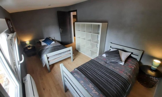 Verdun Apartment | AP8 - APARTMENT FOR 4 PEOPLE GITE CHEZ THOMAS ET JOHN "AP8