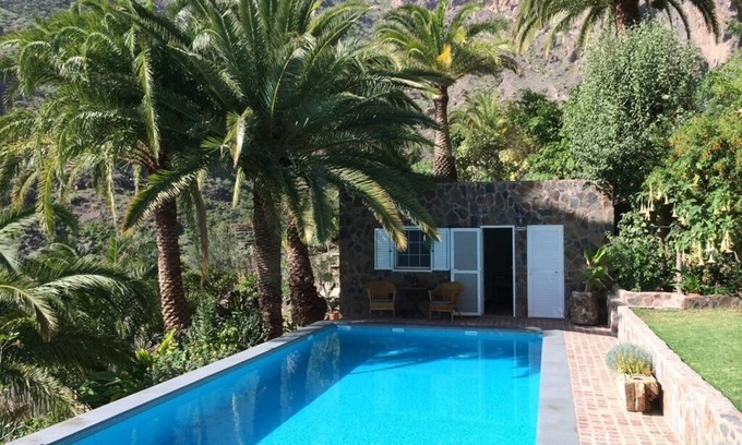 Mogan Apartment | Apartment-Pool view-Private Bathroom