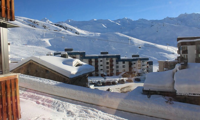 Val-Thorens Apartment | Apartment "skis on feet" with 4 beds fully equipped.