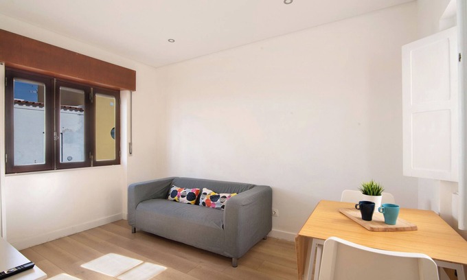 Vila Real Santo Antonio Apartment | Apartment 'The Fig House Vila Real De Santo' with Terrace and Air Conditioning