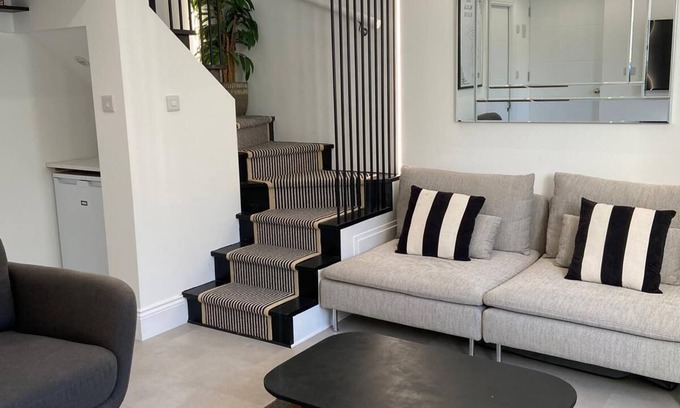Worthing Apartment | Aparment Private Bathroom