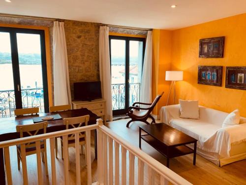 San Vicente de la Barquera Apartment | Apartamentos Rincón del Puerto