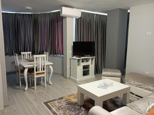 Tirana Apartment | Apartamenti Egla