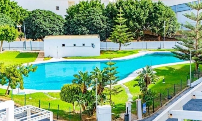 Roquetas de Mar Apartment | Apartamento Acogedor con Piscina, Para Pasar tus Mejores Vacaciones!