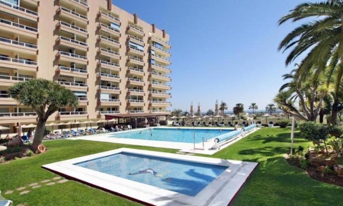Fuengirola City Centre Apartment | Apartamento El Albero Integrado en el Hotel PYR céntrico y en primera línea de playa