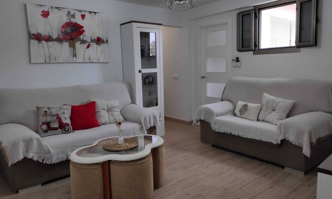 Tolox Apartment | Apartamento El Almencino