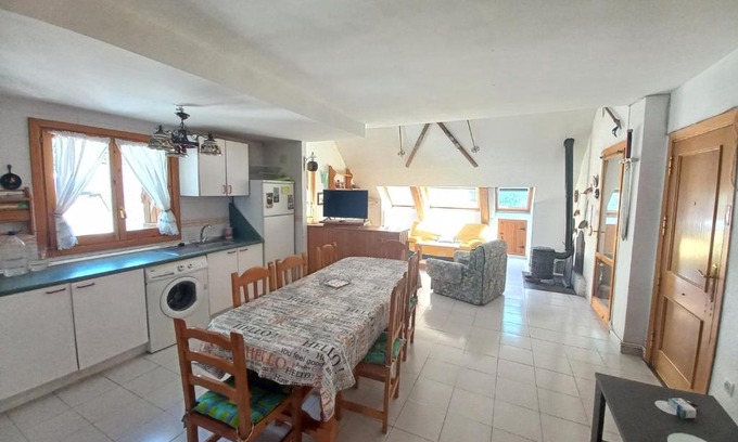 Canfranc-Estacion Apartment | Apartamento en Canfranc Estacion