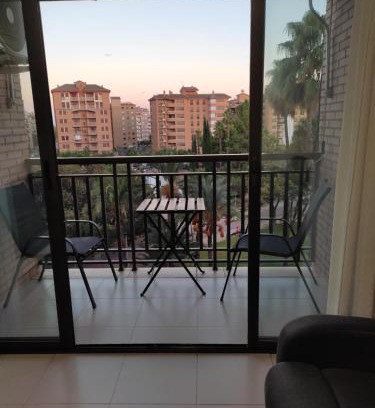Castello de la Plana Apartment | Apartamento cerca del centro con parking gratuito