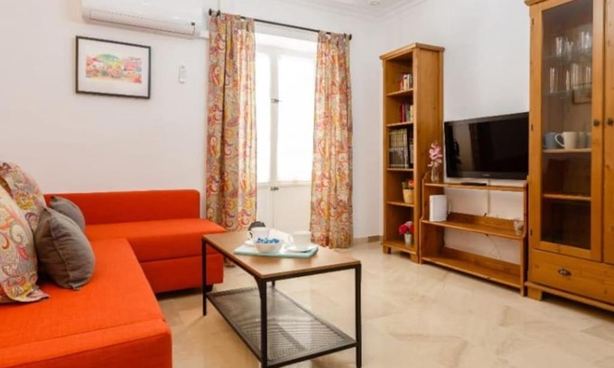 Old Town Apartment | Apartamento FEDUCHY 10 min de la playa 2 baños
