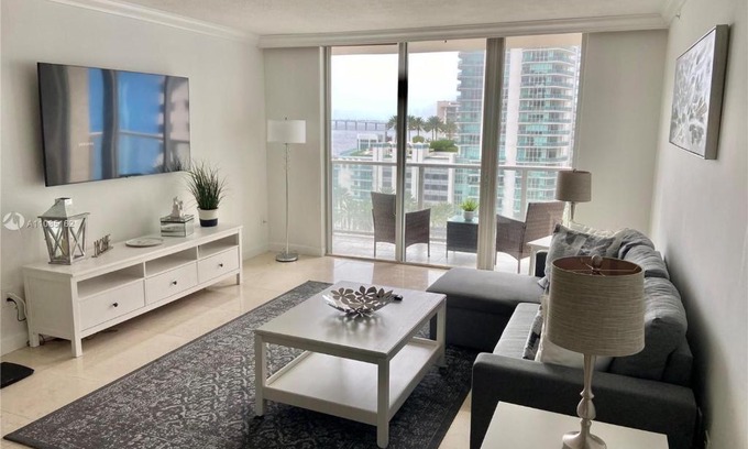 Brickell Apartment | Apartamento frente a la bahía