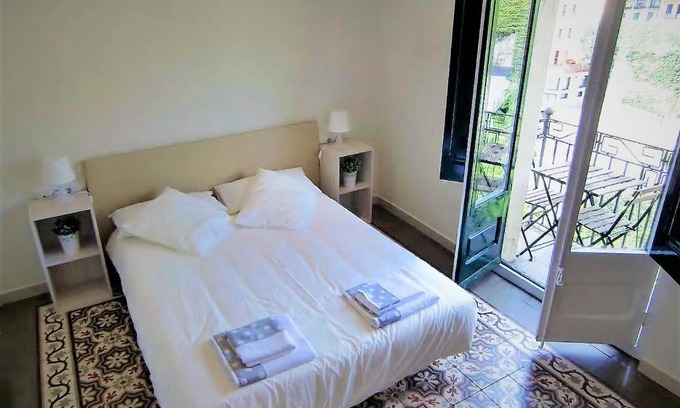 Barri Vell Apartment | Apartamento Les Pedreres