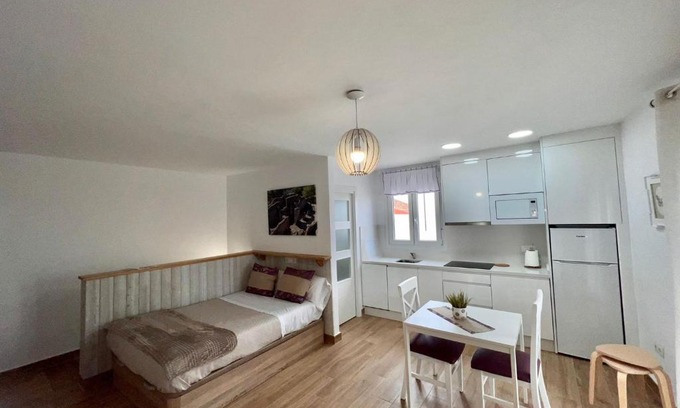 Ardales Apartment | APARTAMENTO , LOFT BOBASTRO CErCA DEL CAMINITO DEL REY ARDALES
