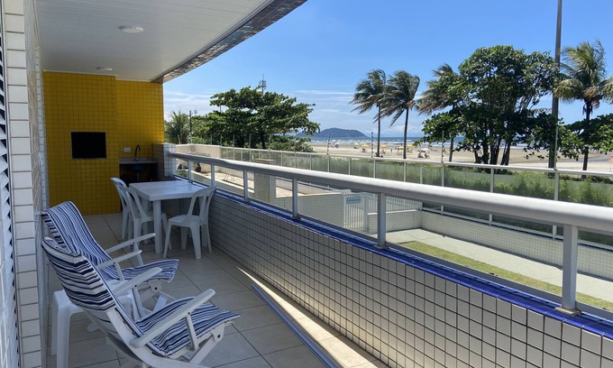 Bertioga Apartment | Apartamento Para Famílias - pé na Areia