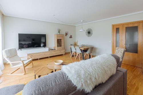 Ribadesella Apartment | Apartamento Turístico Nanielles Sella Playa - VUT 3050AS
