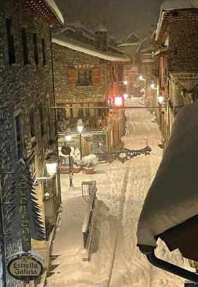Benasque Apartment | Apartamento turístico Nievesol 24 - Benasque