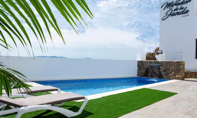 Benalup-Casas Vieja Apartment | Apartamentos El Mirador de la Janda