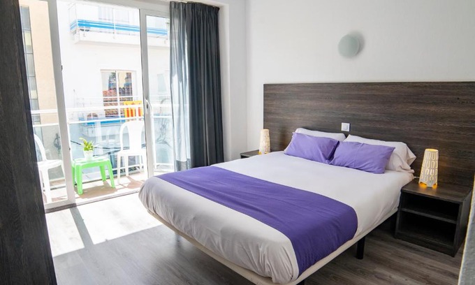 Calella Apartment | Apartaments Atzavara