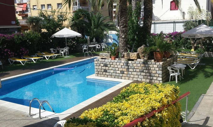 Calella Apartment | APARTAMENTS MAR BLAU - Calella Beach