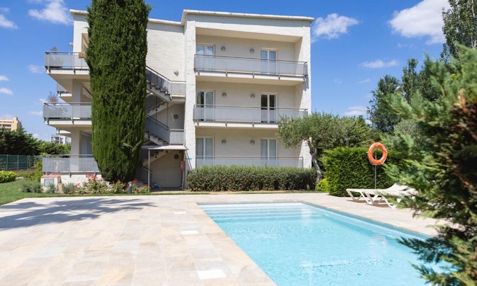 Santa Margarida Apartment | Apartaments Terraza - Santa Maria