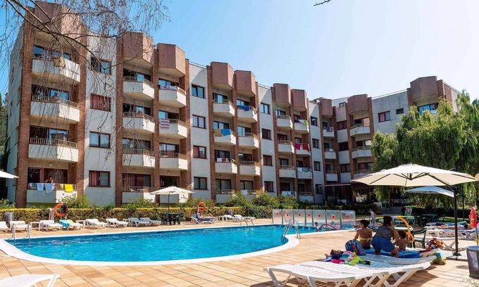 Lloret de Mar Condo | Apartement mit Pool und Balkon