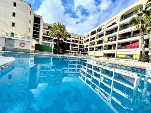 Calella Apartment | Apartemento piscina centro calella 3 min playa