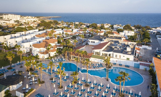 Cala'n Bosch Apartment | Aparthotel Marinda Garden