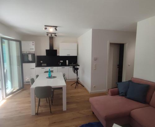 Floridsdorf Apartment | Aparthotel Sahra
