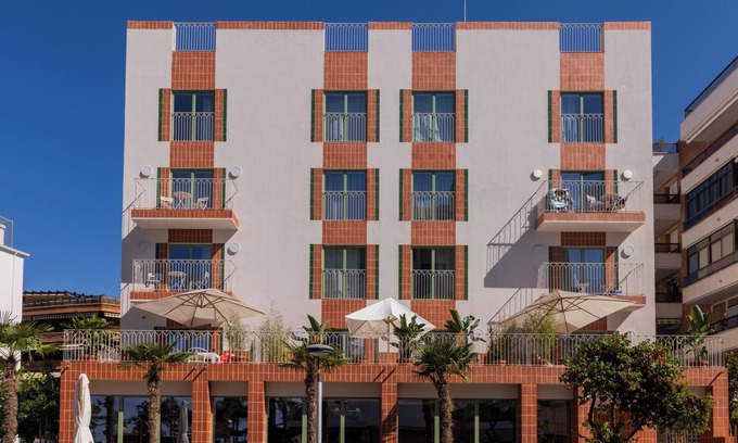 Salou City Centre Apartment | Aparthotel Terra Aurea