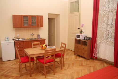 Jicin Apartment | Apartmán Husova 1.patro