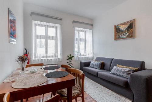 Starkov Apartment | Apartmán Na náměstí
