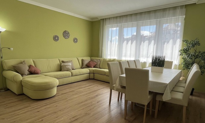 Krisztinavaros Apartment | Apartman for up to 14 people