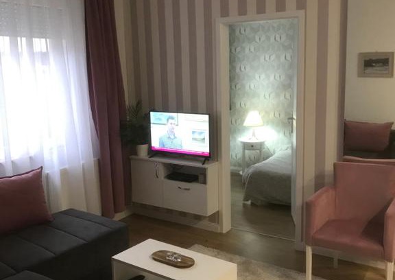 Grbavica Apartment | Apartman Kristina FREE parking