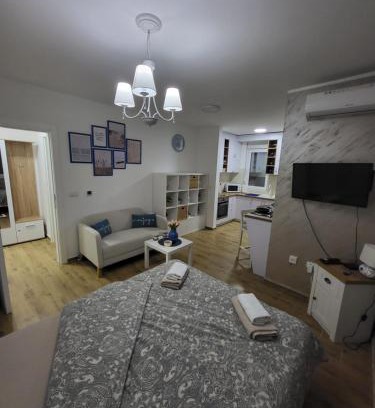 Sremska Mitrovica Apartment | Apartman LALA