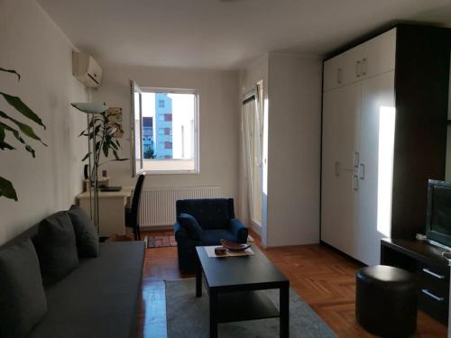Grbavica Apartment | Apartman Luminii