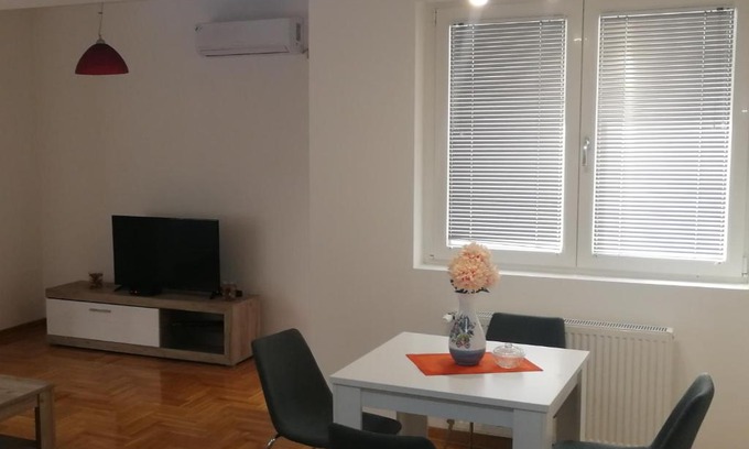 Krusevac Apartment | Apartman UNO
