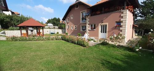 Zlatibor Apartment | Apartmani Aleksijević