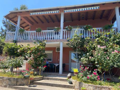 Gornja Toplica House | Apartmani Jasminka