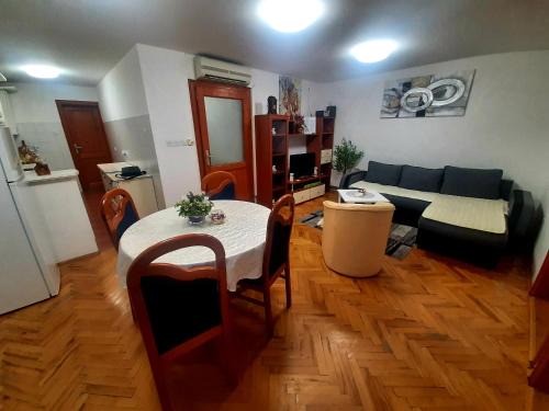 Kraljevo Apartment | Apartmani Konak 2