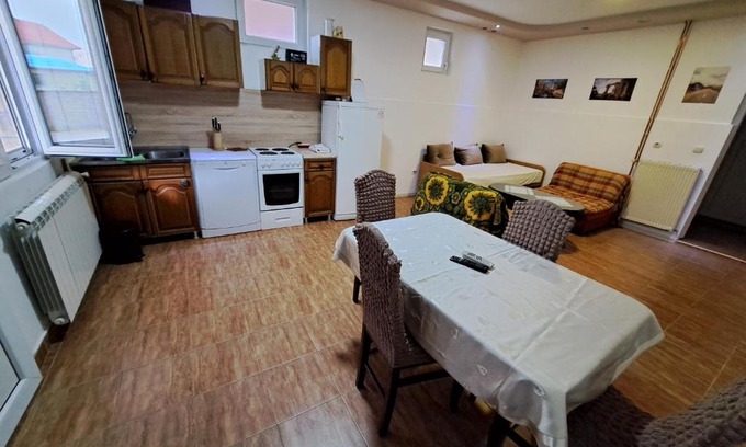 Zvezdara Apartment | Apartmani MilaMi #1