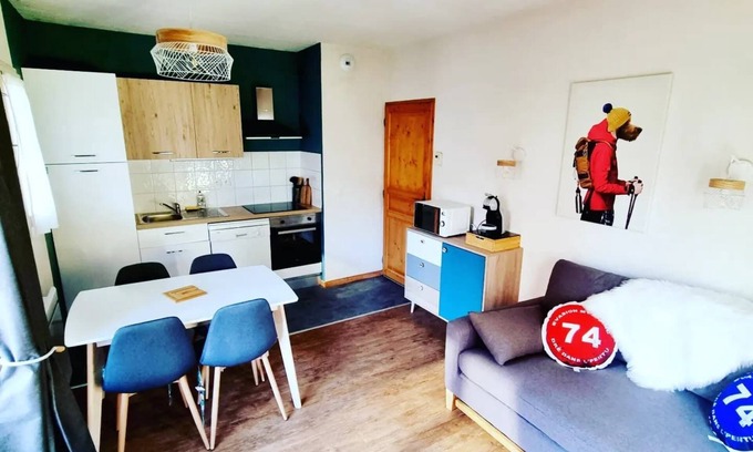Saint-Gervais-les-Bains Apartment | Apartment at the foot of the gondola with swimming pool