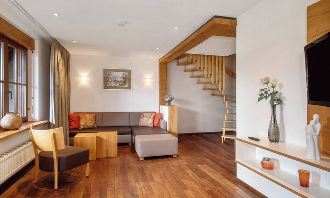 Immenstaad am Bodensee Apartment | Apartment 'Wohnung Alte Laube' with Shared Terrace, Shared Garden and Wi-Fi