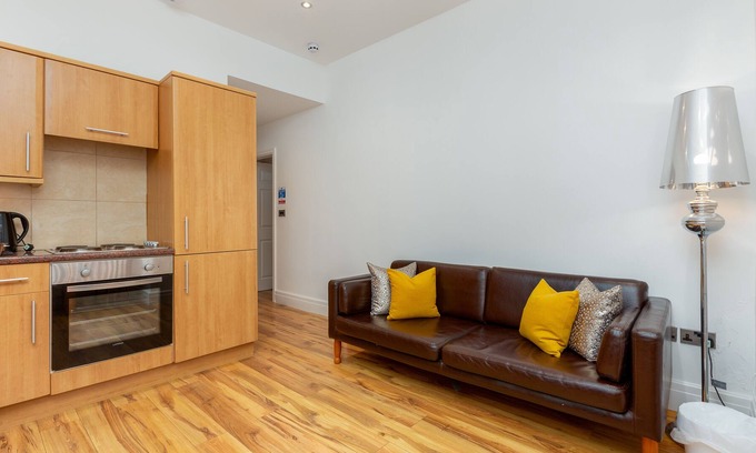 North Shore Apartment | Apartment 002 - Lawson