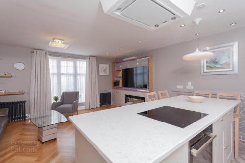 Belfast Central District Apartment | Apartment 102 Bass Buildings