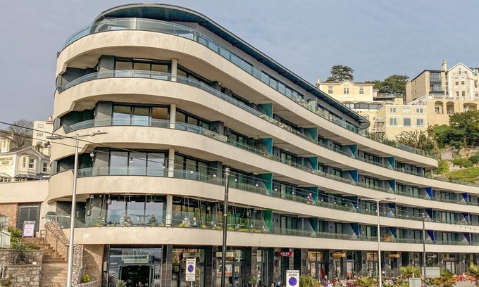 Torquay City Centre Cottage | APARTMENT 17 ABBEY SANDS in Torquay