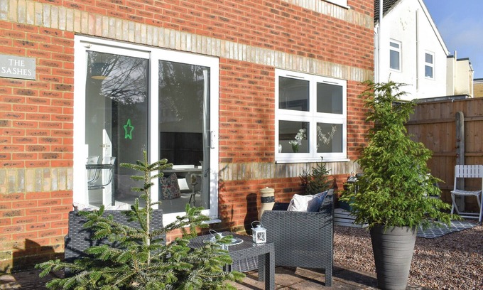 Poole Cottage | Apartment 2 - UK42623