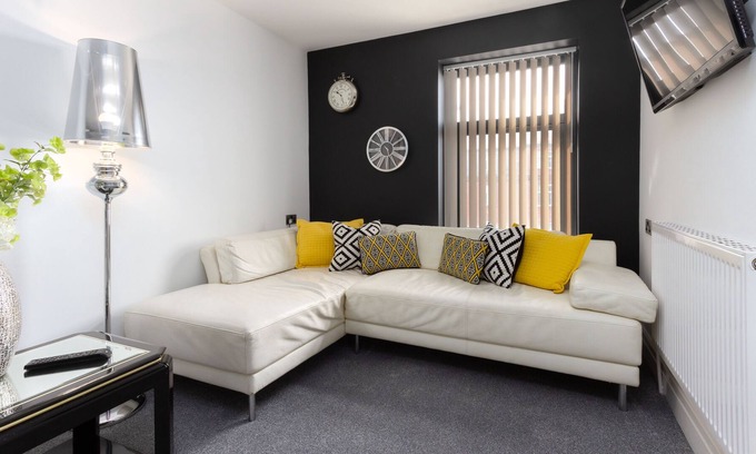 North Shore Apartment | Apartment 202 - Salisbury