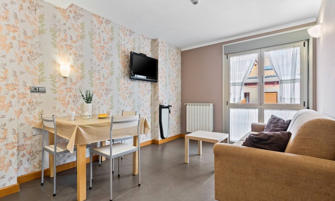 Cangas de Onis Apartment | Apartment '3ºc Apartamento 2 Adultos' with Balcony and Wi-Fi